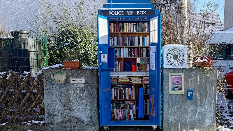 Tardis Bücherschrank Landau